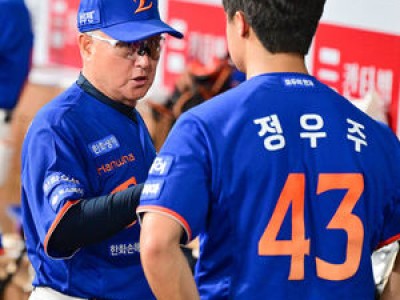 정우주 직구 9개로 세 타자 삼진 잡은 한화 루키의 괴력