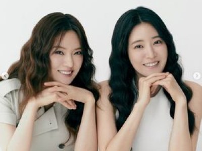 셰프 박은영 결혼 소식에 쌍둥이 언니와 화보 공개