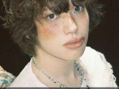 니엘 순정만화 비주얼로 팬들 홀리다
