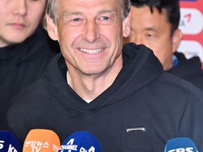 클린스만 감독 KFA에 심판 문제 지적하며 분노