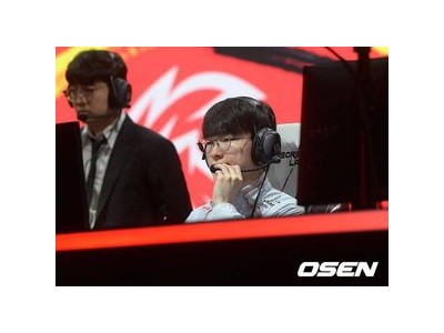T1 EWC 8강 진출했지만 BLG에 밀려 경기력 논란