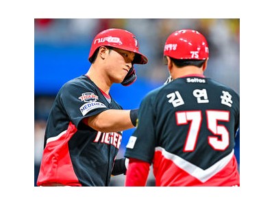 변우혁 2경기 연속 홈런에 KIA 팬들 환호