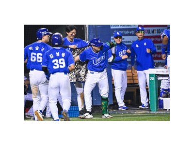 삼성 8연승으로 LG 꺾고 2위로 올라섬