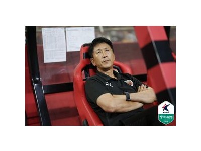 박태하 감독 포항 이적 소식에 씁쓸한 미소