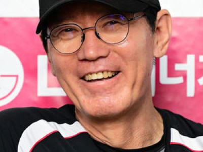 데이비스 대니엘이 KT 무대 첫 승 신고하며 1위 경쟁에 불붙어